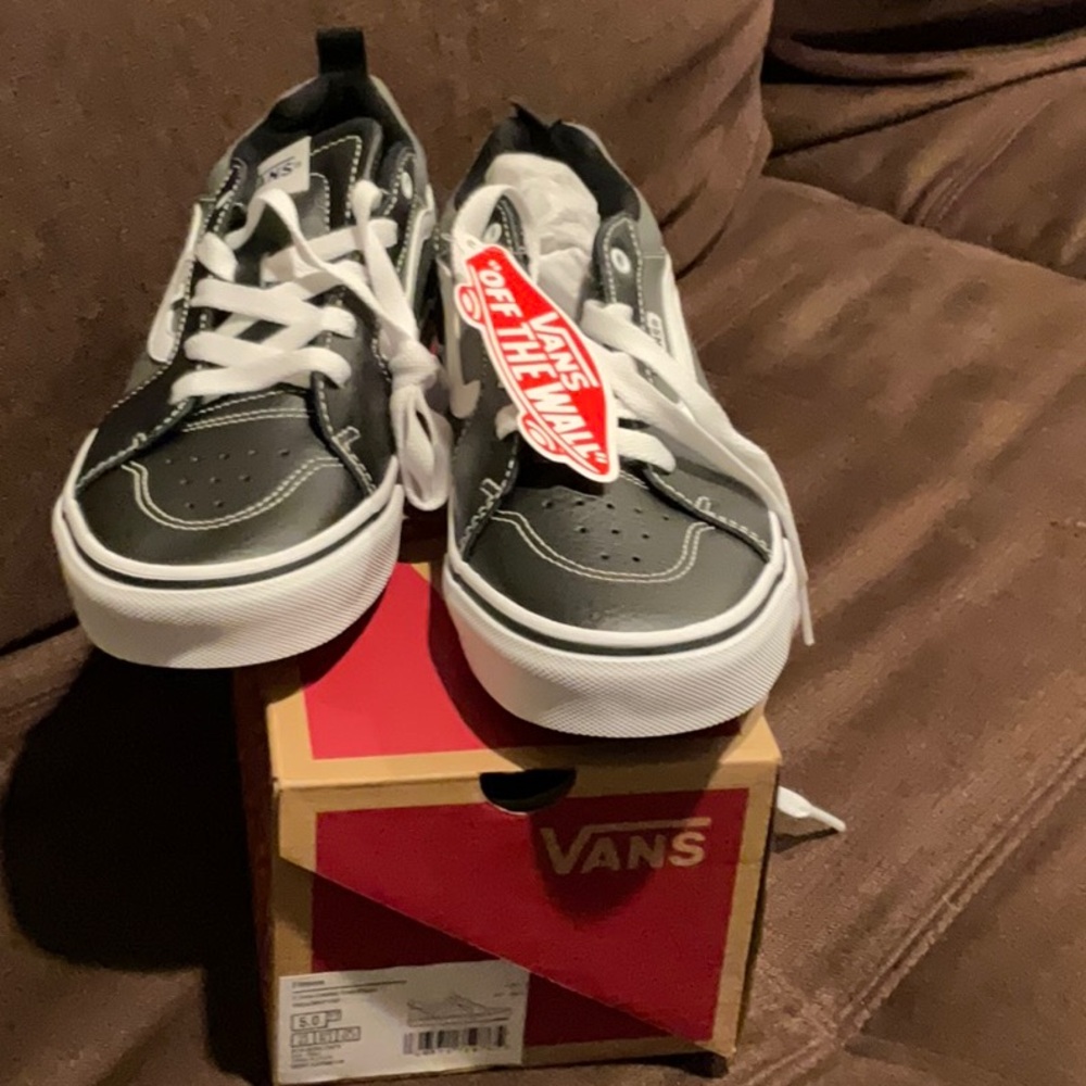Vans boys Size 5